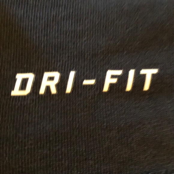 Nike Tee - Picture 2 of 3